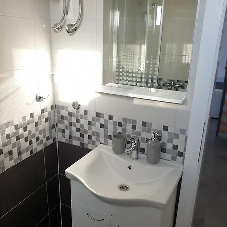 Apartment Kozina Vir