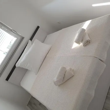 Apartment Kozina Vir